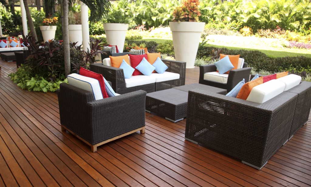 wood deck patio furniture